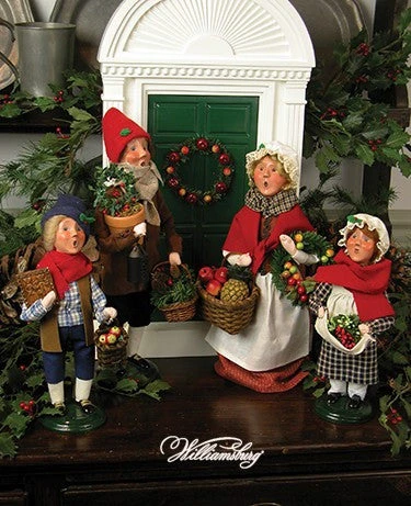 Byers' Choice Christmas Byers Choice Colonial Shoppers 3 Byers' Choice Christmas Byers Choice Colonial Shoppers