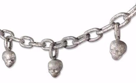 Bethany Lowe Silver Glittered Chain Skull Garland 3 Bethany Lowe Silver Glittered Chain Skull Garland