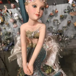 Katherine's Collection Mermaid On Sea Turtle Pedestal New!